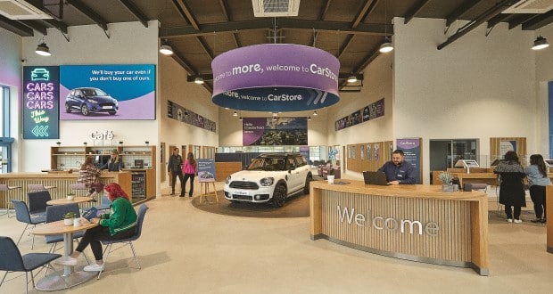 Pendragon ouvre un nouveau centre carStore a Chesterfield